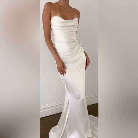 Katherine Tash  - Cecilia dress w/ matching gloves - Picture 2 of 13